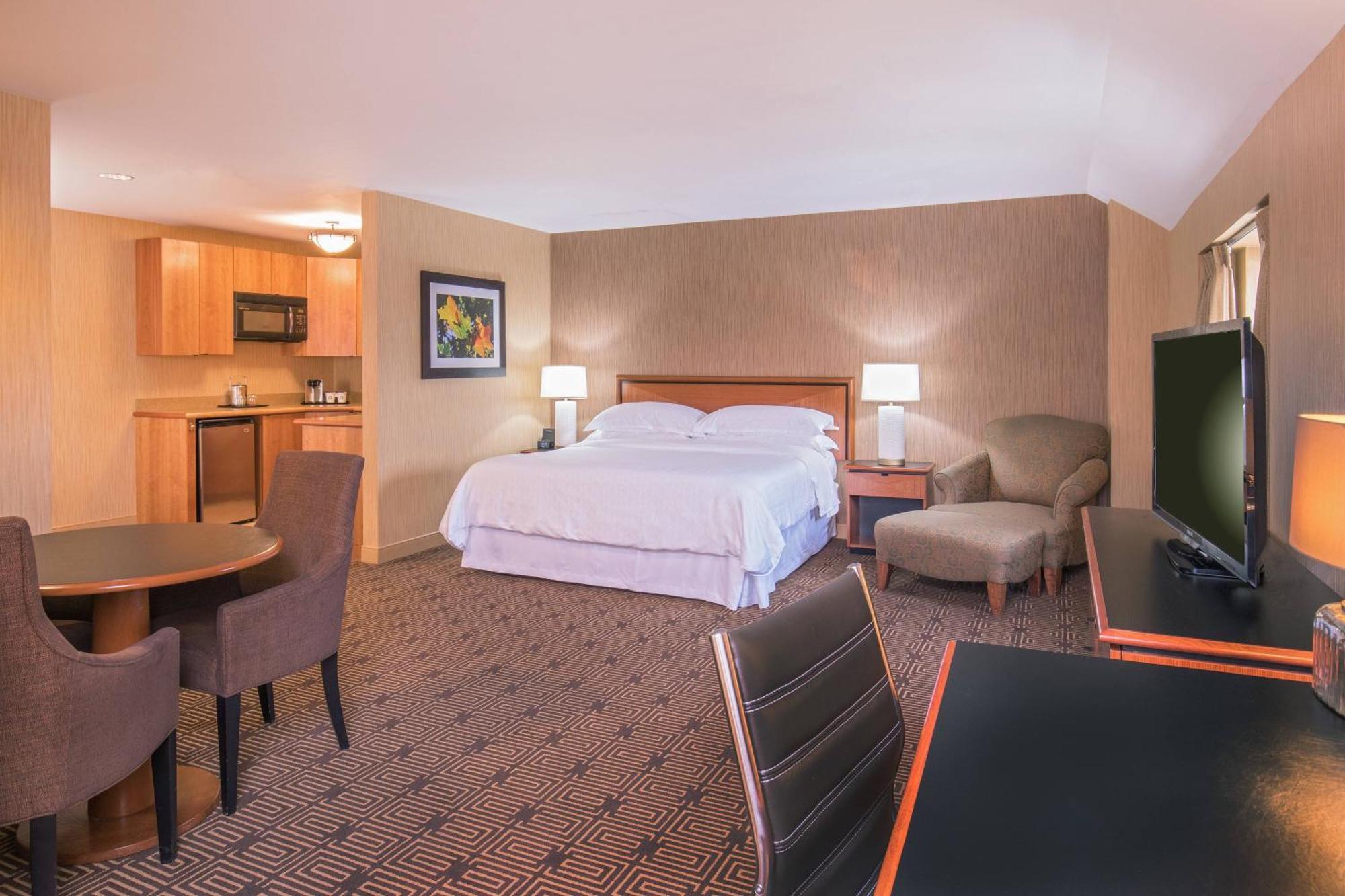 Sheraton Springfield Monarch Place Hotel Extérieur photo